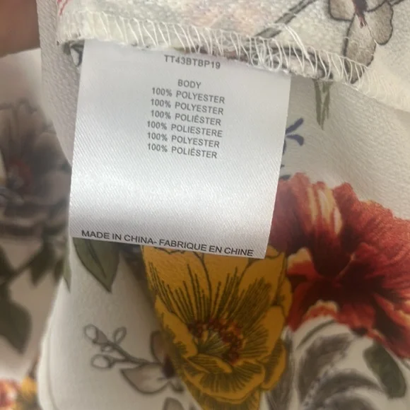 Gabrielle by Molly Bracken Short Sleeve Collared Blouse - Picture 4 of 5